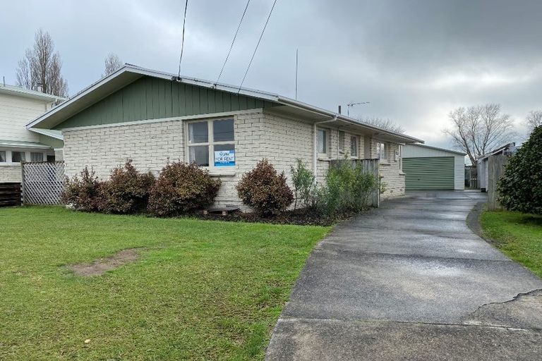 Photo of property in 37 Lewis Street, Glenview, Hamilton, 3206