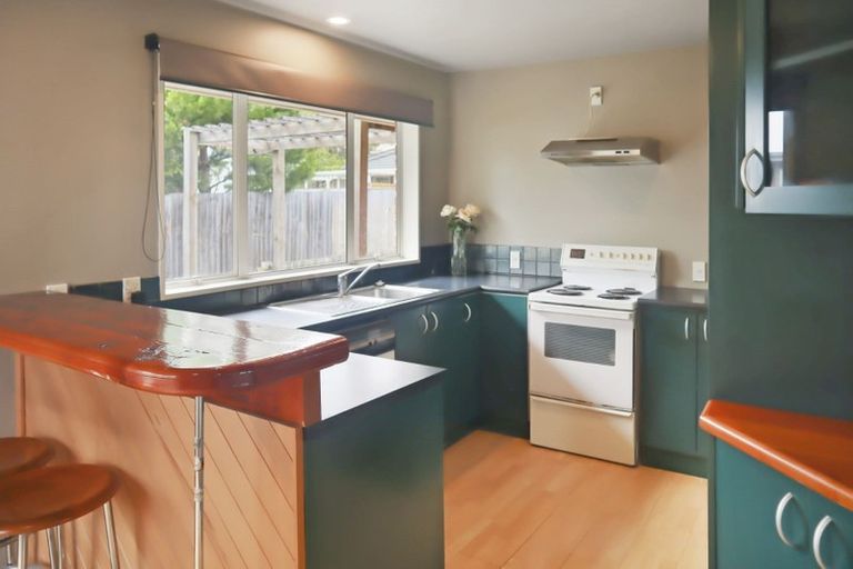 Photo of property in 63 Martindales Road, Heathcote Valley, Christchurch, 8022