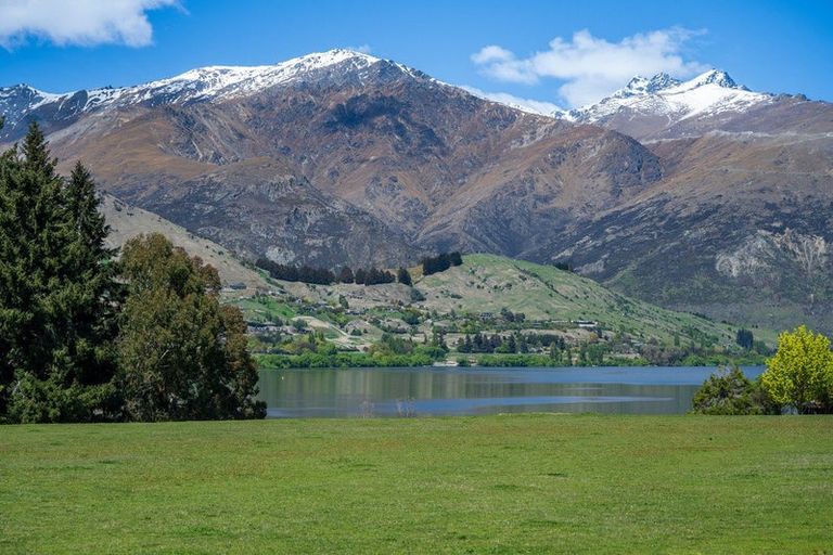 Photo of property in 48 Rutherford Road, Lake Hayes, Queenstown, 9371