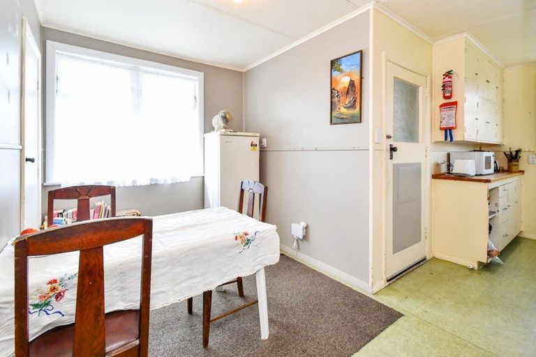 Photo of property in 16 Emere Place, Meremere, Mercer, 2474