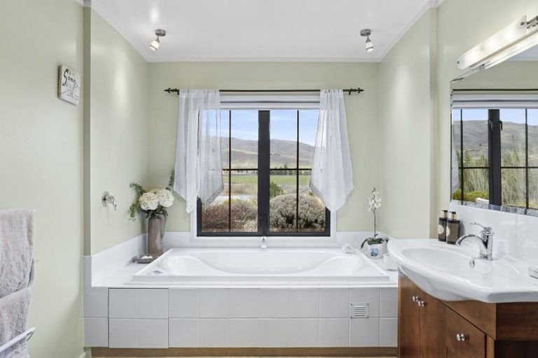 Photo of property in 8 Panners Cove Lane, Cromwell, 9384