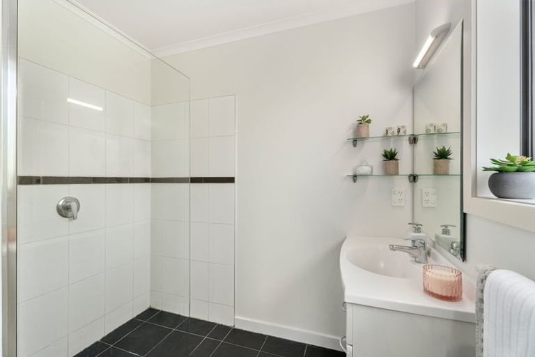 Photo of property in 37 Achil Street, Cromwell, 9310