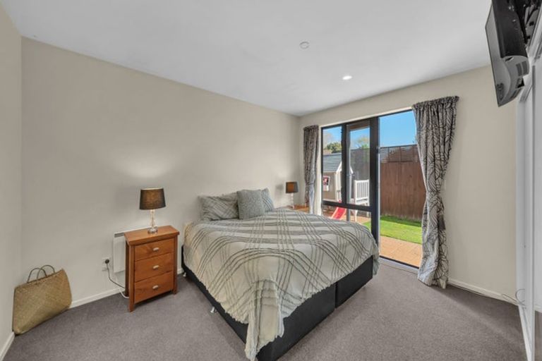 Photo of property in 32a Berkshire Drive, Avonhead, Christchurch, 8042