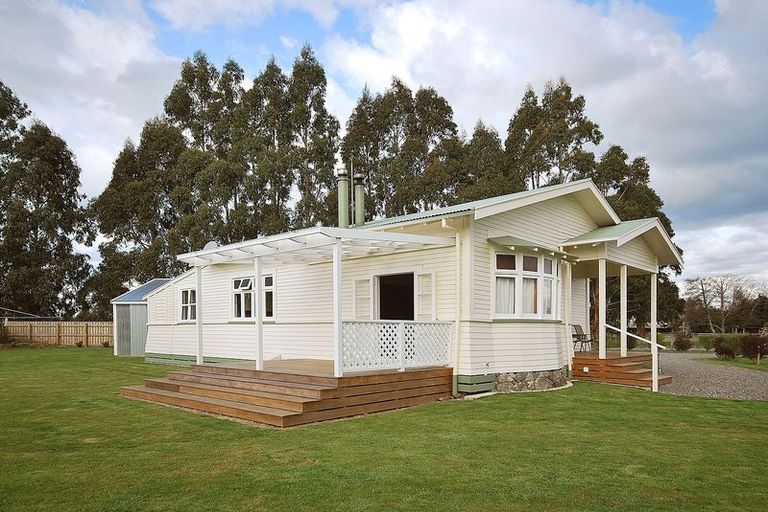 Photo of property in 14 Dalefield Road, Carterton, 5713