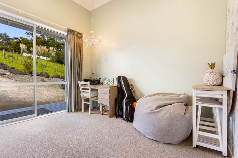 Photo of property in 101 Waikoukou Valley Road, Waimauku, 0882