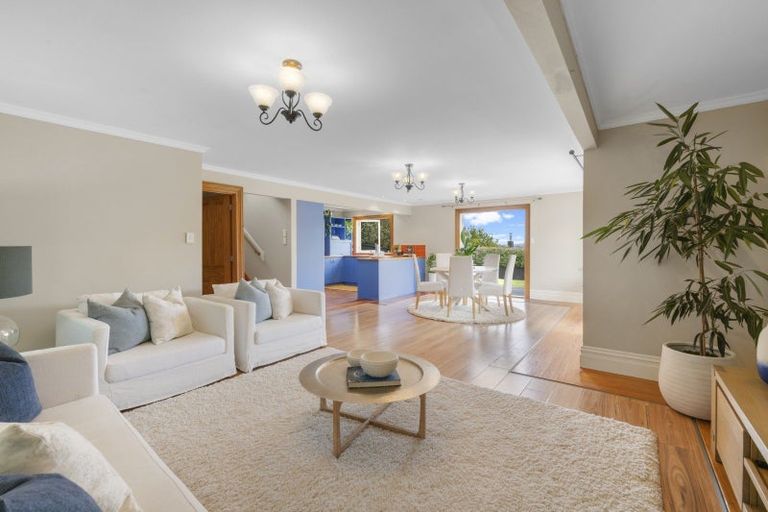 Photo of property in 72 Palmerston Road, Birkenhead, Auckland, 0626