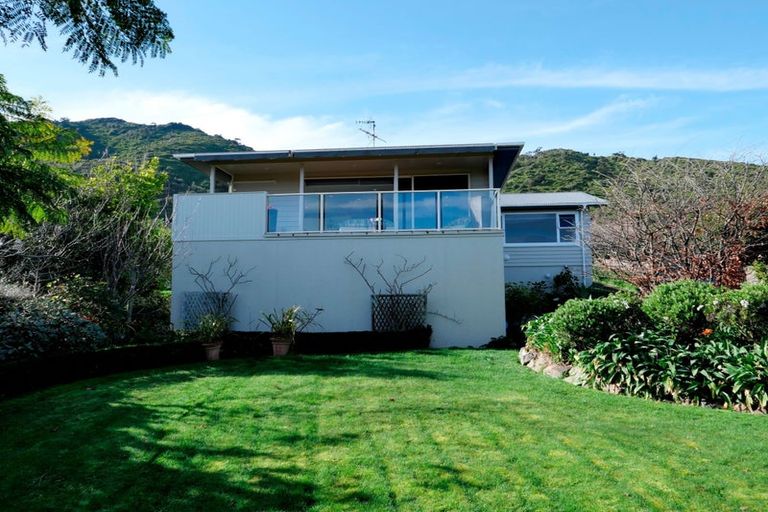 Photo of property in 8 Kotare Street, Waikanae, 5036