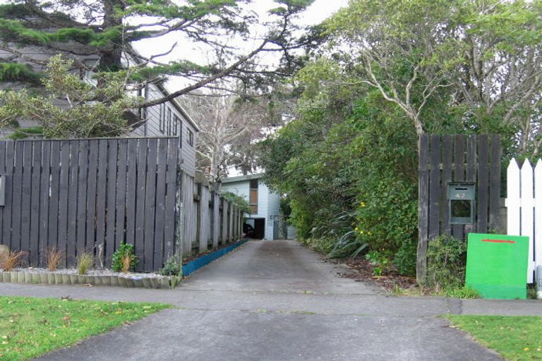 Photo of property in 42 Clifton Terrace, Fitzherbert, Palmerston North, 4410