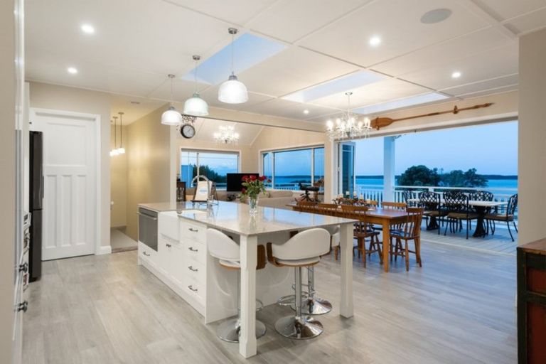 Photo of property in 141 Ngatai Road, Otumoetai, Tauranga, 3110