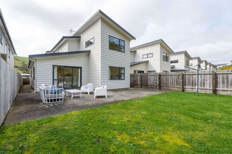 Photo of property in 65 Melksham Drive, Churton Park, Wellington, 6037