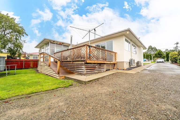 Photo of property in 21 Weston Road, Holmes Hill, Oamaru, 9401