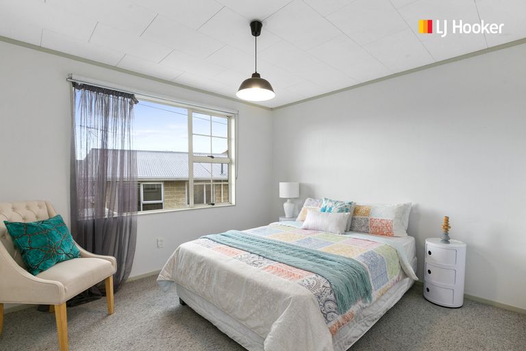 Photo of property in 32 Elwyn Crescent, Green Island, Dunedin, 9018