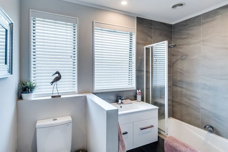 Photo of property in 24a Ryan Crescent, Greenmeadows, Napier, 4112