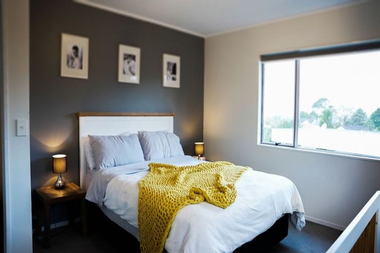 Photo of property in 12/24 Eastglen Road, Glen Eden, Auckland, 0602