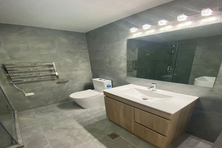 Photo of property in 6 Paina Crescent, Massey, Auckland, 0614