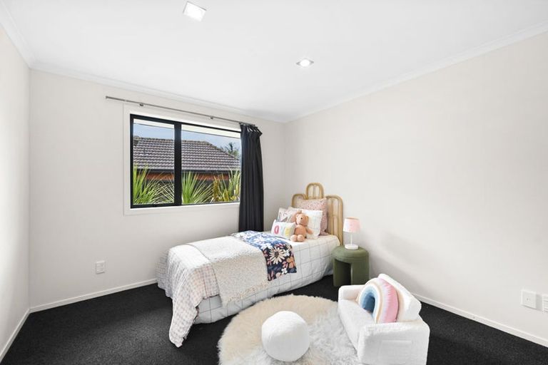 Photo of property in 99 Saint James Drive, Huntington, Hamilton, 3210