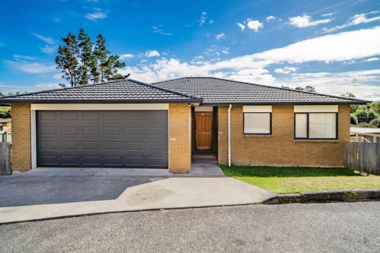 Photo of property in 54a Candia Road, Swanson, Auckland, 0614