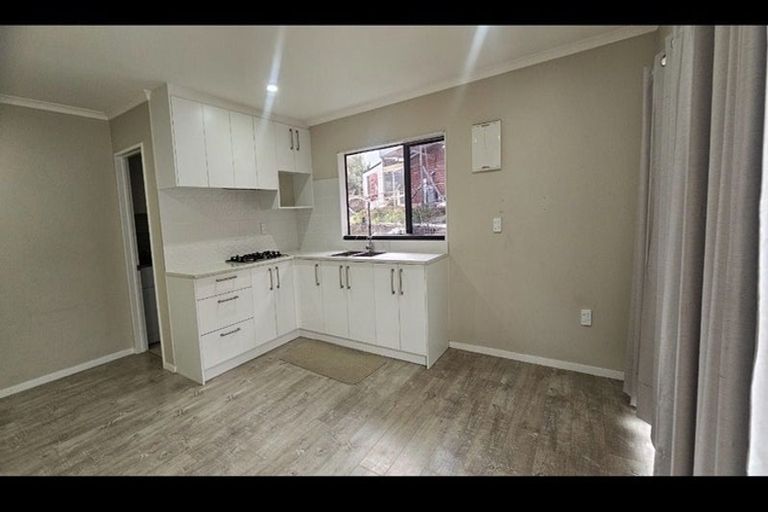 Photo of property in 8 Brook Haven Rise, Clendon Park, Auckland, 2103
