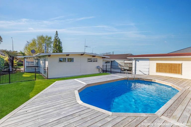 Photo of property in 96 Long Melford Road, Awapuni, Palmerston North, 4412