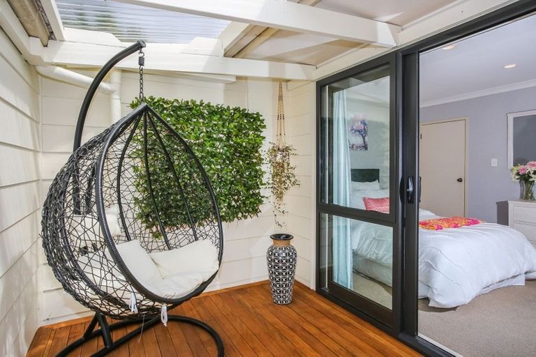 Photo of property in 8 Brockton Avenue, Conifer Grove, Takanini, 2112