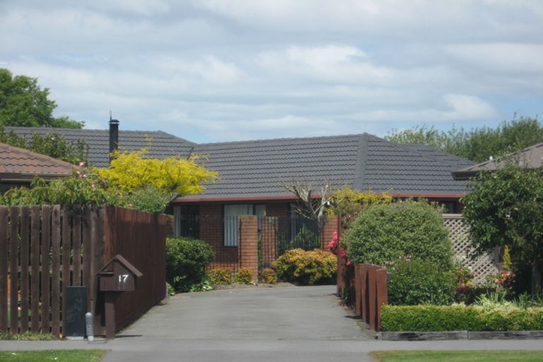 Photo of property in 17 Topaz Place, Bishopdale, Christchurch, 8053