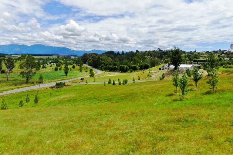 Photo of property in 6 Te Momokai Lane, Tasman, 7173