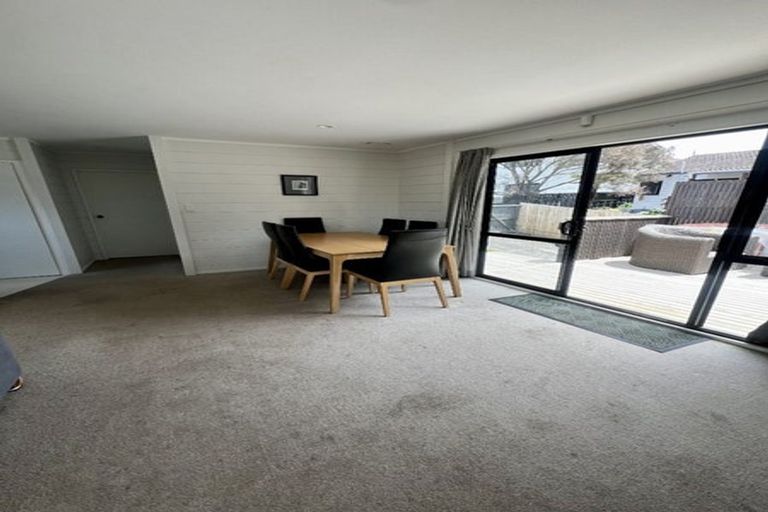 Photo of property in 1/62 Solar Road, Glen Eden, Auckland, 0602