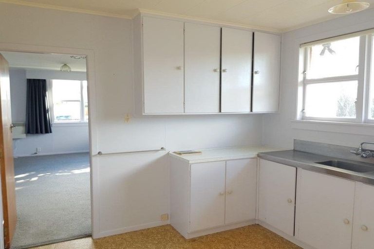 Photo of property in 67 Young Street, New Plymouth, 4310