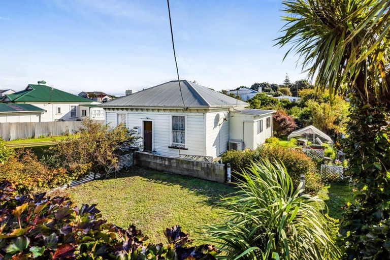 Photo of property in 11 Dorset Street, Patea, 4520