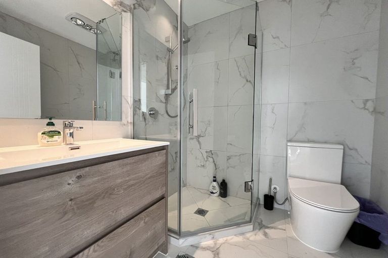 Photo of property in 4/25 Abbotleigh Avenue, Te Atatu Peninsula, Auckland, 0610