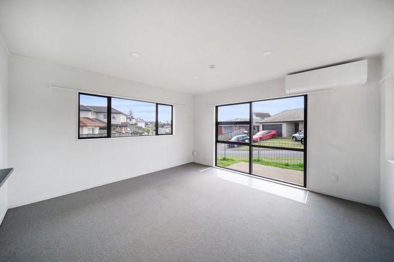 Photo of property in 21 Masters Place, Favona, Auckland, 2024