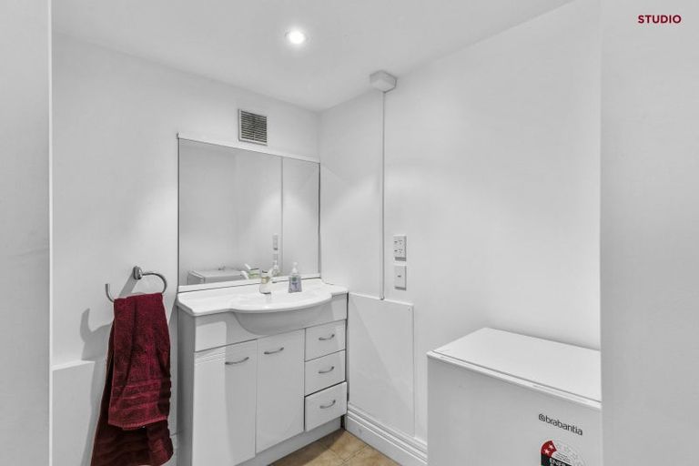 Photo of property in 1/246 The Terrace, Wellington Central, Wellington, 6011