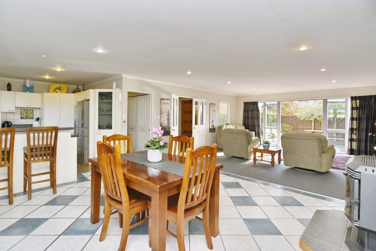 Photo of property in 135 Chinnerys Road, Woodend, 7610