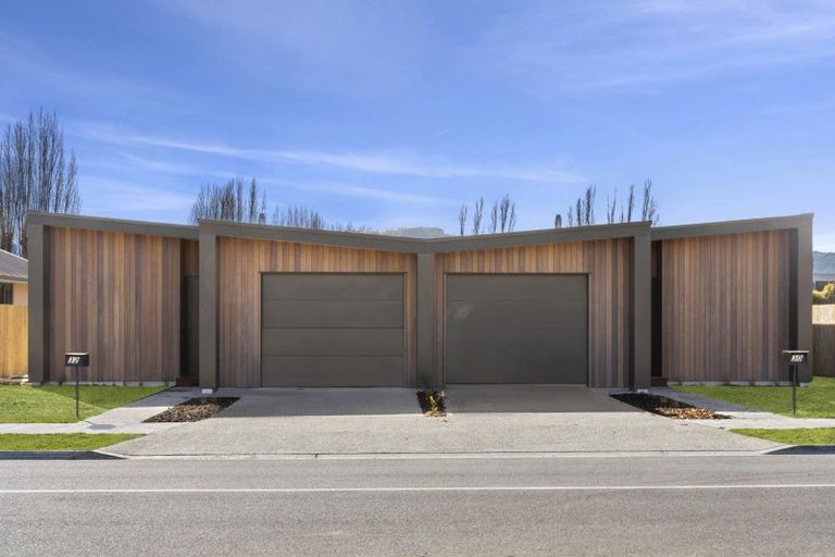 Photo of property in 30 Burbank Road, Wanaka, 9382