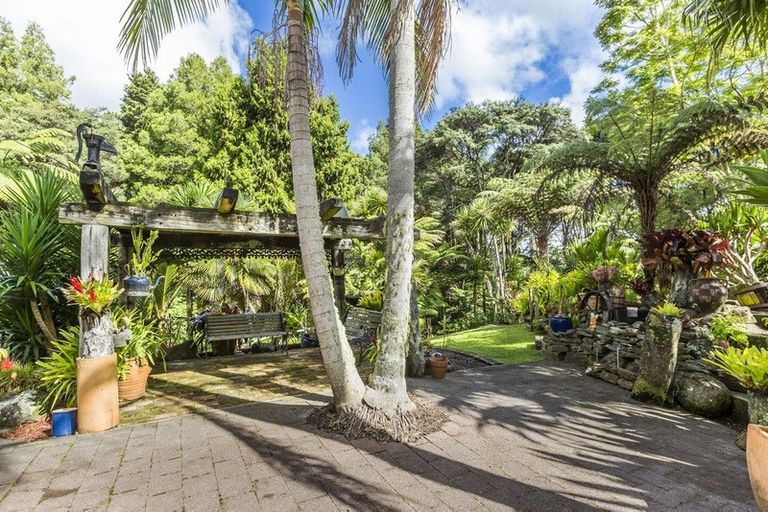 Photo of property in 147 Carter Road, Oratia, Auckland, 0604