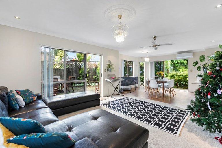Photo of property in 17 Thornlea Drive, Welcome Bay, Tauranga, 3112