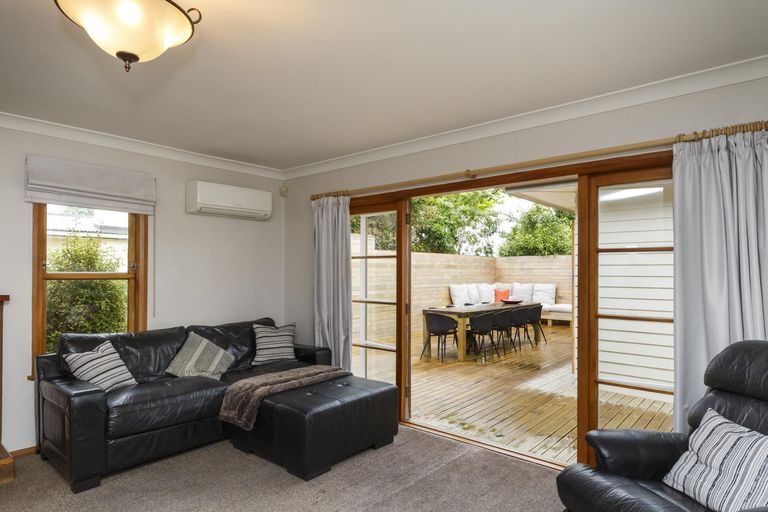 Photo of property in 67 Keeling Street, West End, Palmerston North, 4412
