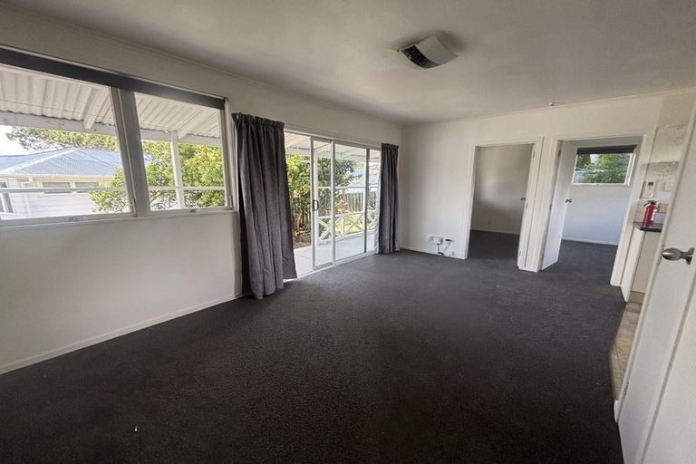 Photo of property in 4/37 Eskdale Road, Birkdale, Auckland, 0626