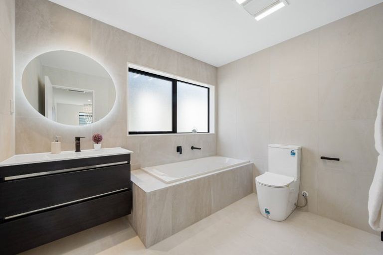 Photo of property in 39b Maugham Drive, Bucklands Beach, Auckland, 2014