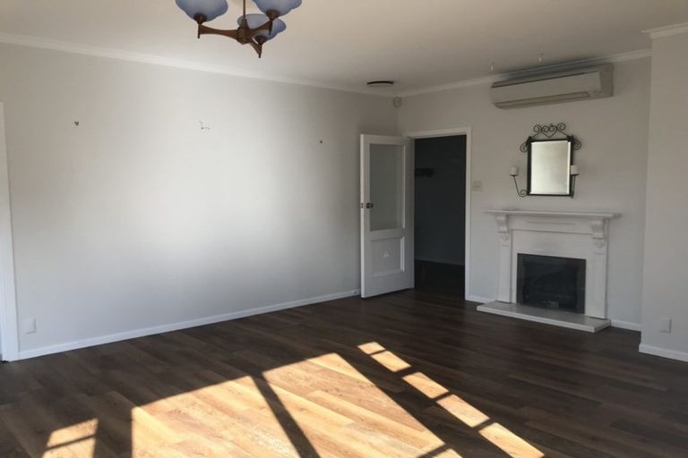 Photo of property in 11 Khouri Avenue, Karori, Wellington, 6012