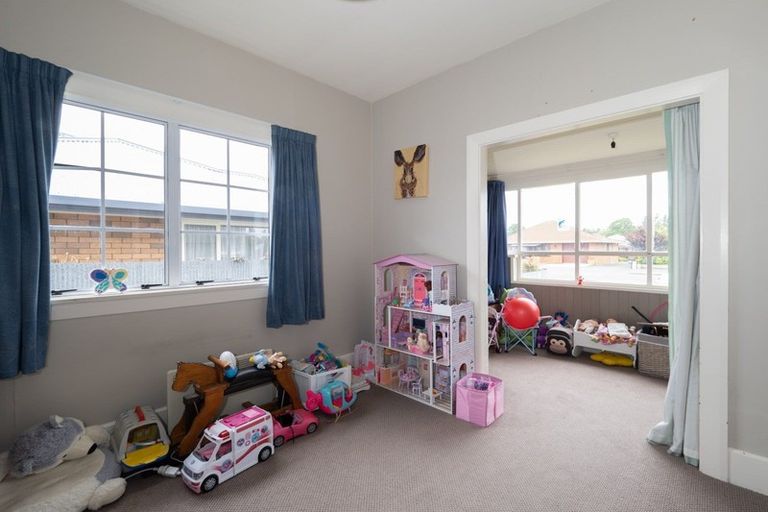 Photo of property in 64 Cameron Street, Ashburton, 7700