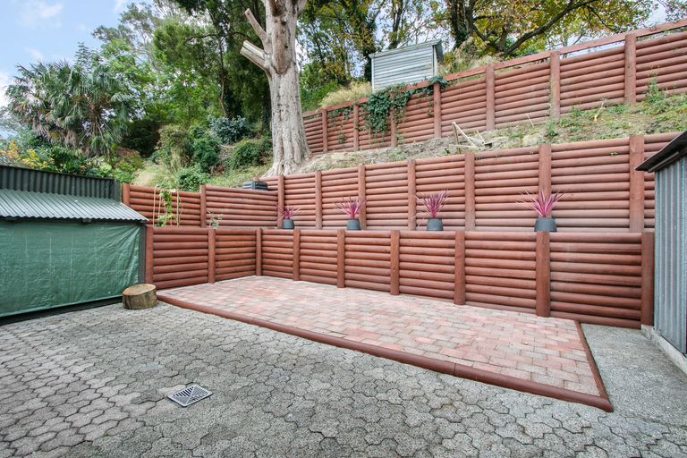 Photo of property in 85 Milton Road, Bluff Hill, Napier, 4110