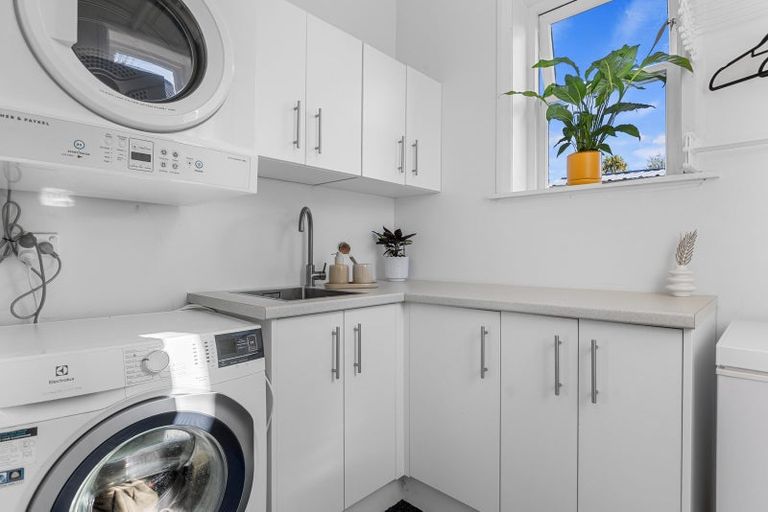 Photo of property in 36 Piko Crescent, Riccarton, Christchurch, 8041