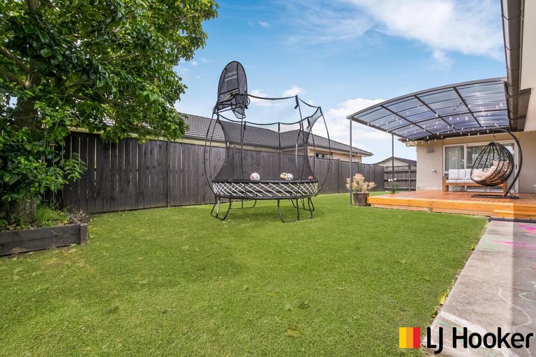 Photo of property in 7 Disley Road, Wattle Downs, Auckland, 2103
