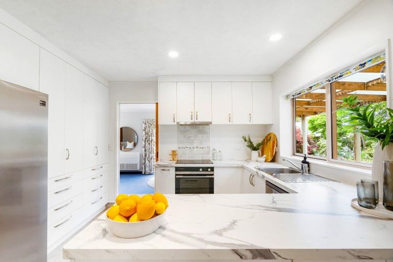 Photo of property in 4 Bishops Close, Greenmeadows, Napier, 4112