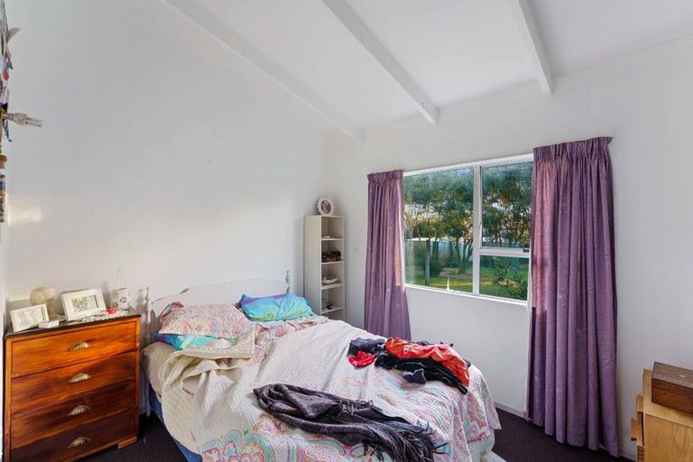 Photo of property in 901 State Highway 1, Te Horo, Otaki, 5581