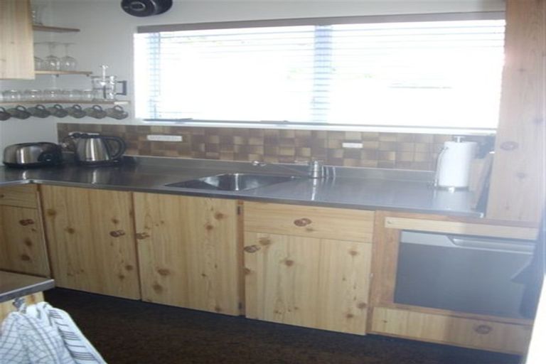 Photo of property in 44-52 Roxburgh Street, Mount Victoria, Wellington, 6011