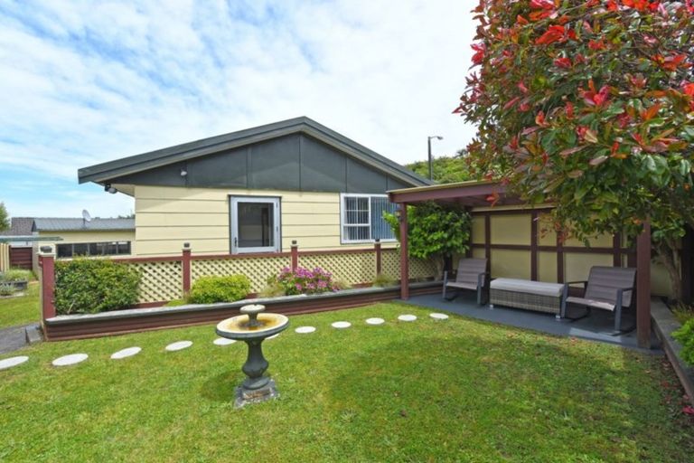 Photo of property in 218 Major Drive, Kelson, Lower Hutt, 5010