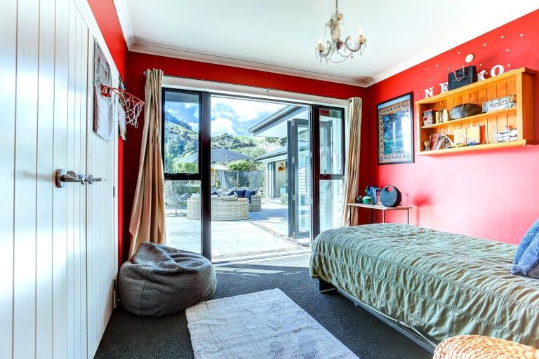 Photo of property in 5176 Turakina Valley Road, Hunterville, 4782