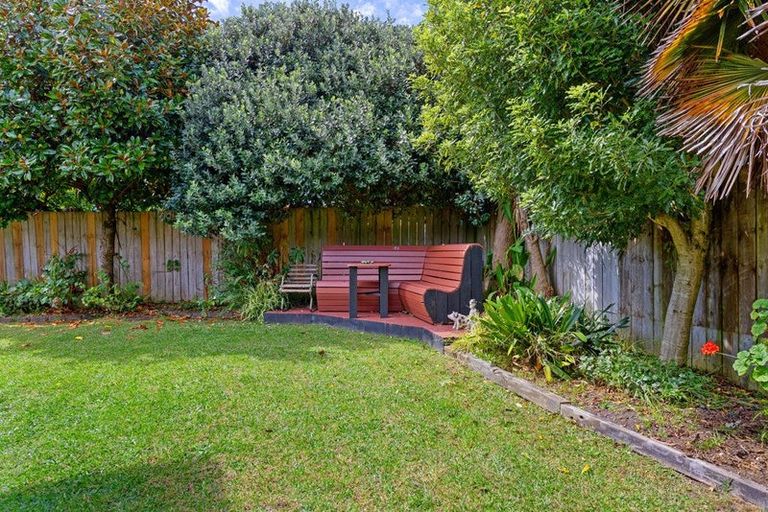 Photo of property in 2/21b Mildmay Road, Henderson, Auckland, 0610